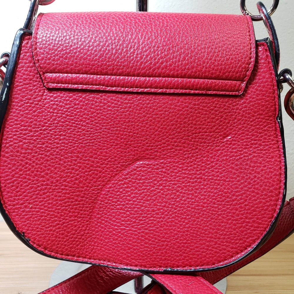 Steve Madden Padlock Structured Crossbody Purse Bag Red Faux Leather City Chic - Picture 5 of 13